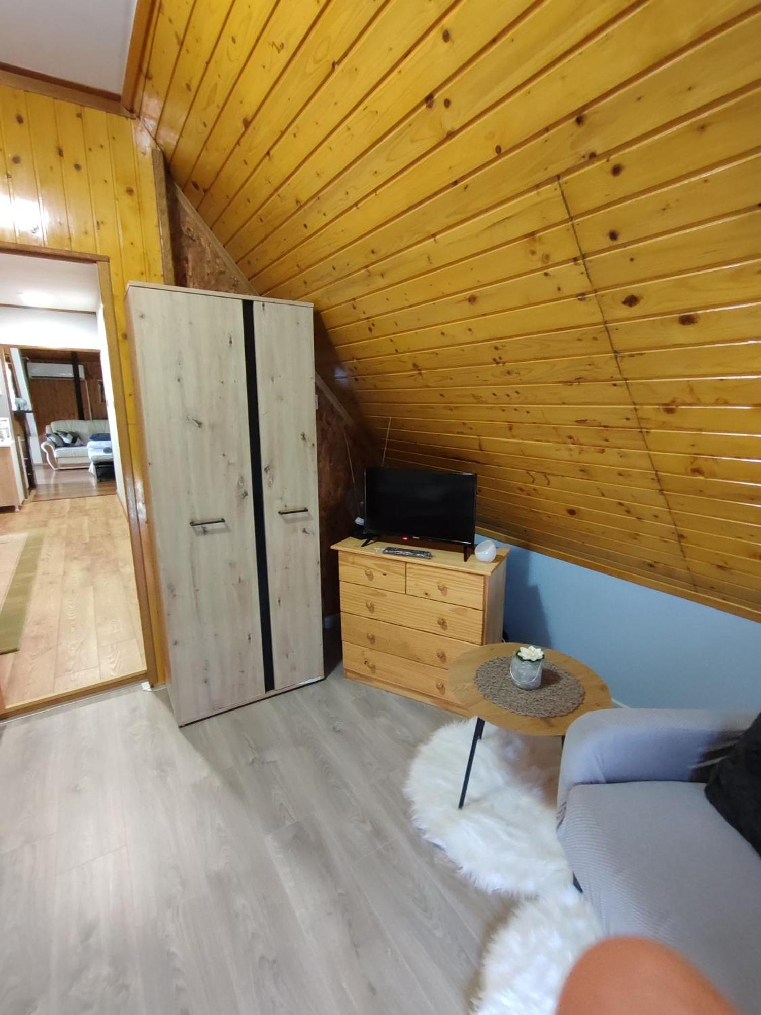 Apartman "Sarap" Меткович Экстерьер фото